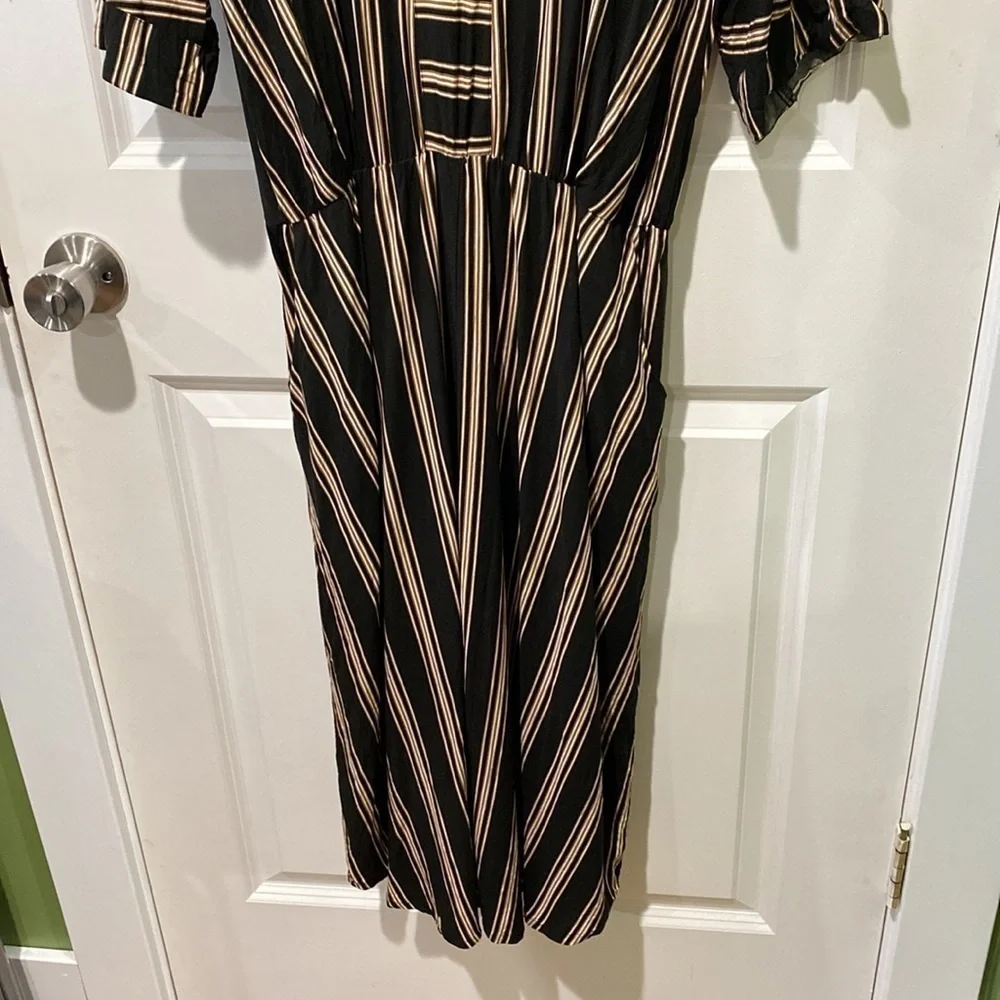 Kaftan Sexy V Neck Striped Midi Dress EUC
